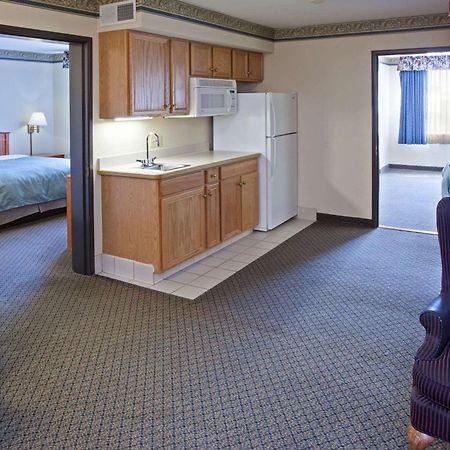 Country Inn & Suites By Radisson, Lansing, Mi Oda fotoğraf