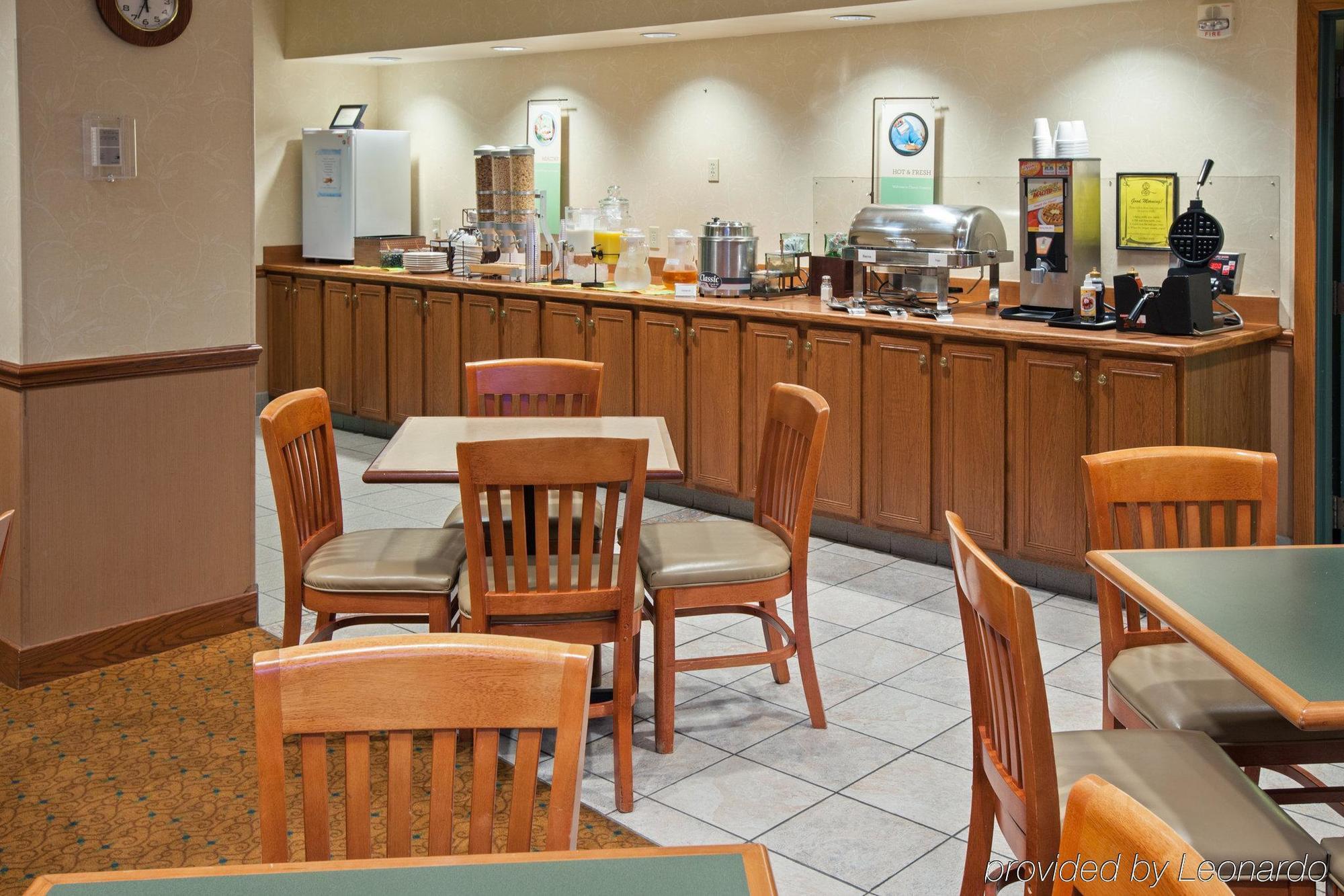 Country Inn & Suites By Radisson, Lansing, Mi Restoran fotoğraf