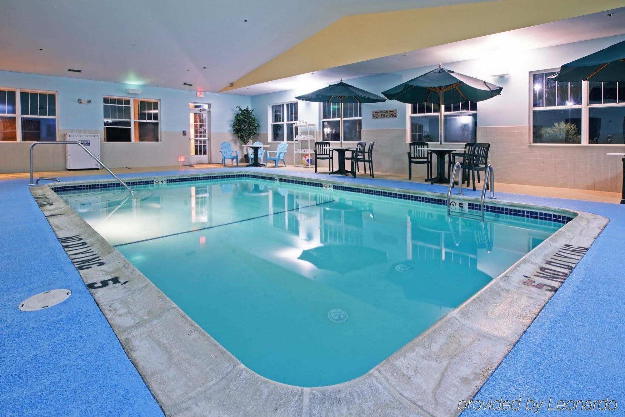 Country Inn & Suites By Radisson, Lansing, Mi Konforlar fotoğraf